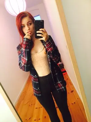 Proxyfox / Amaliuz nude photo #0001