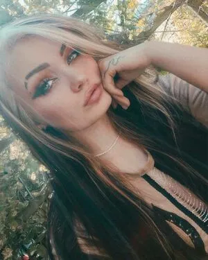 Proxyfox / Amaliuz nude photo #0032