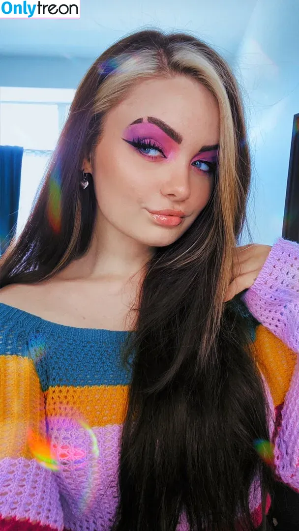 Proxyfox голая photo #0017 (Amaliuz)