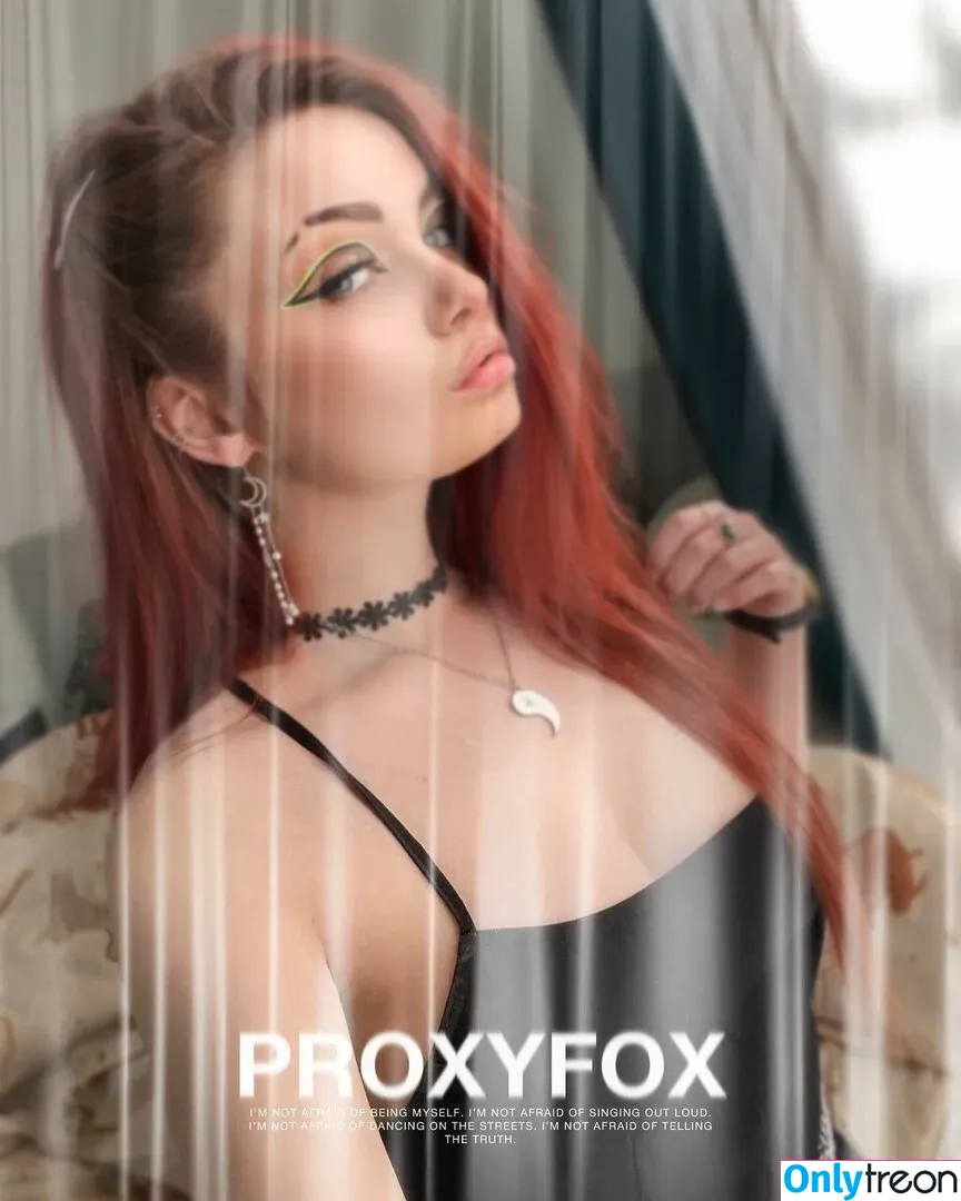 Proxyfox nude photo #0086 (Amaliuz)