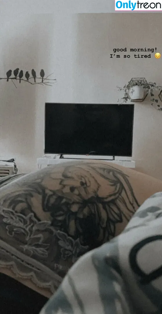 Proxyfox nude photo #0104 (Amaliuz)