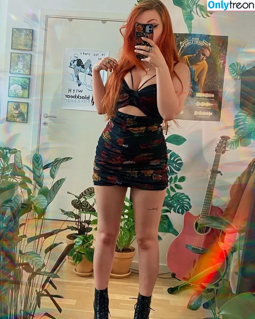 Proxyfox голая photo #0235 (Amaliuz)