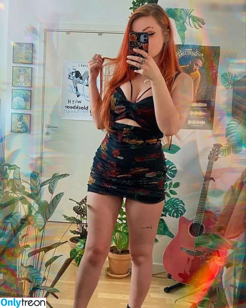 Proxyfox nude photo #0236 (Amaliuz)