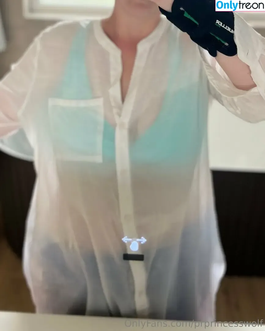 prprincesswolf nude photo #0007 (prprincesswolf)