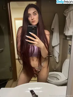  nude photo #0005
