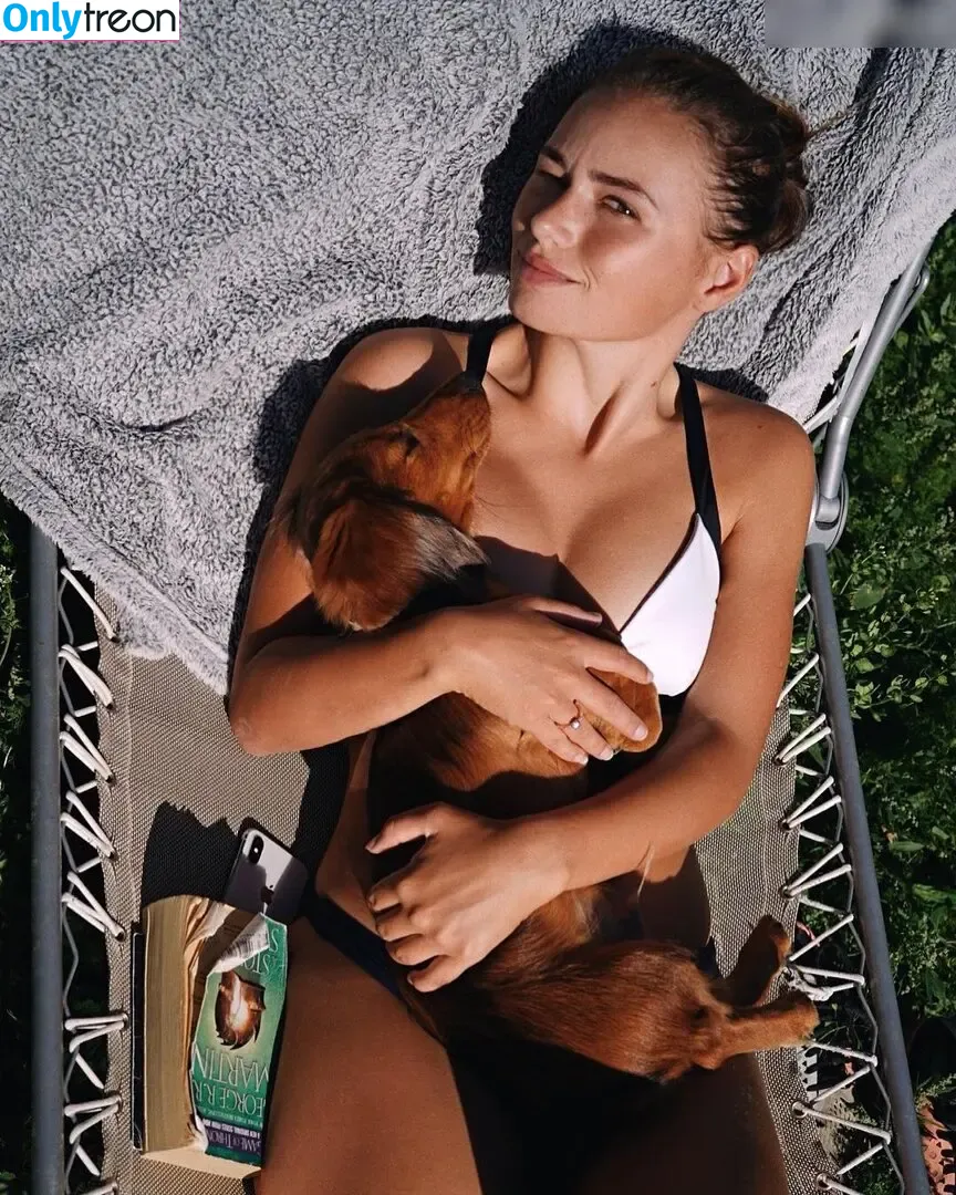 Puck Moonen nude photo #0019 (puckmoonen)