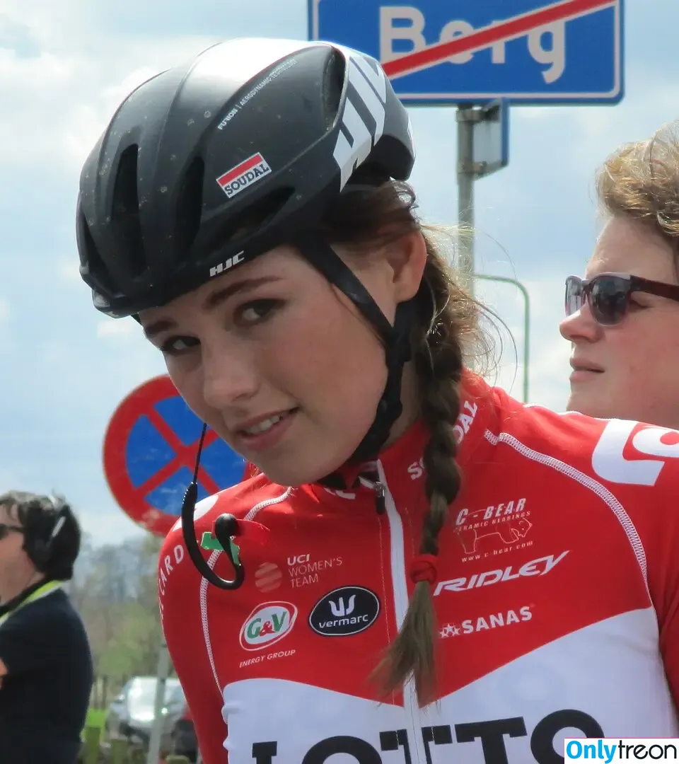 Puck Moonen nude photo #0155 (puckmoonen)