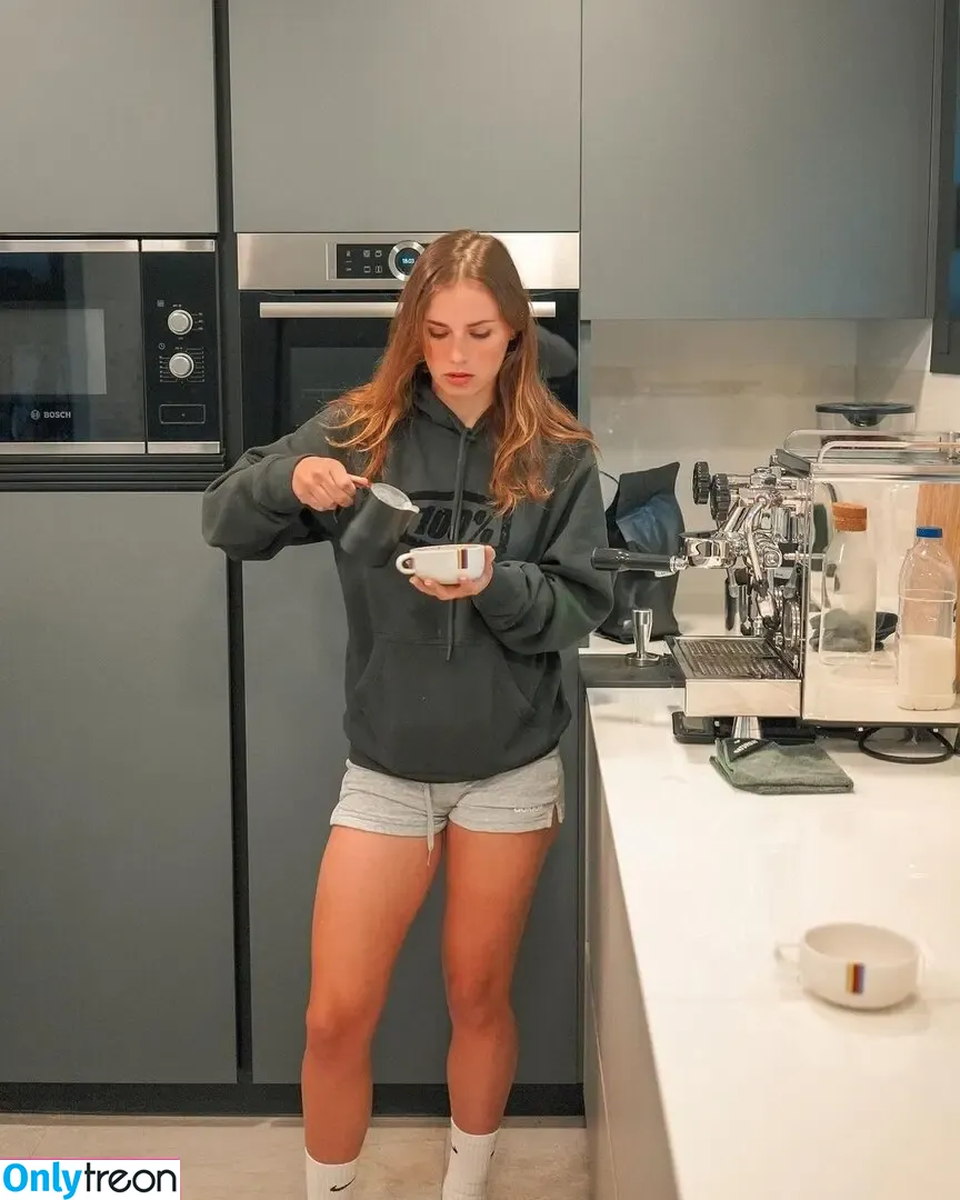 Puckmoonen nude photo #0168 (Puck Moonen)