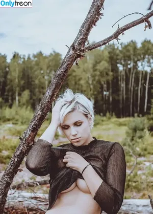 pure_dee / deni.blahova nude photo #0008