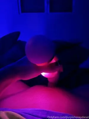 purplehoneydiesel / goddessxlashes nude photo #0001