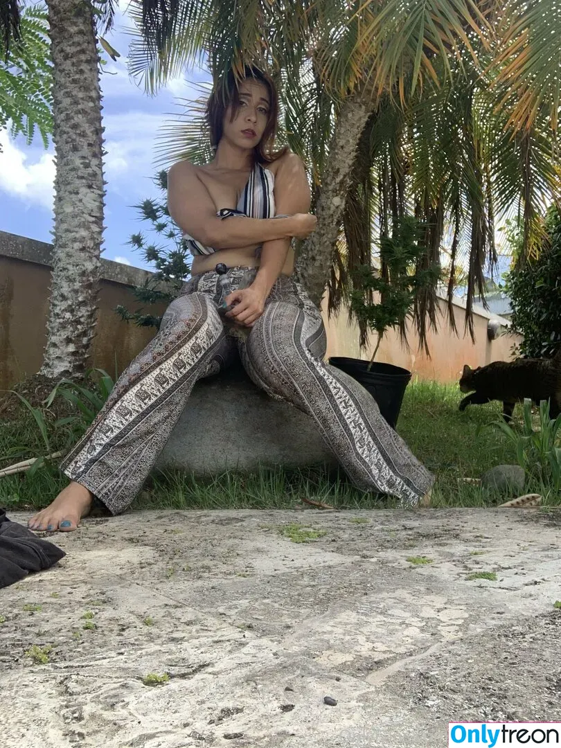 purplehoneydiesel nude photo #0107 (goddessxlashes)