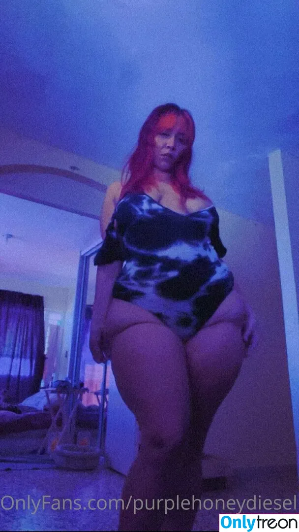 purplehoneydiesel nude photo #0136 (goddessxlashes)