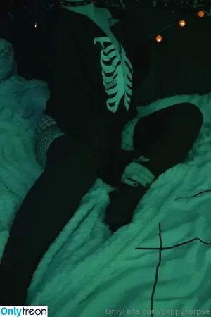pxppycorpse / Corpsey фото голая #0177