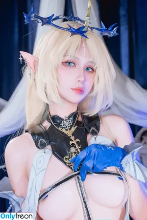 Pyon Lay / pyon.cos / pyoncos / pyonlay nude photo #0228