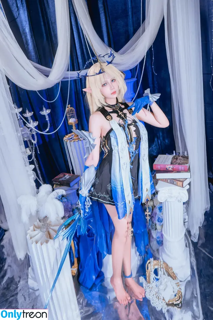 Pyon Lay nude photo #0215 (pyon.cos / pyoncos / pyonlay)