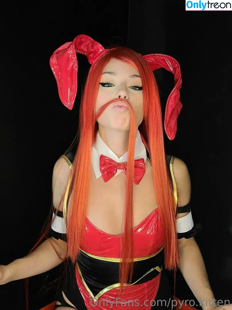 Pyro Kitten nude photo #0378 (pyro.kitten / pyrokitten / pyrokittenx)