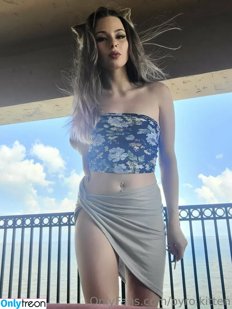 Pyro Kitten nude photo #0388 (pyro.kitten / pyrokitten / pyrokittenx)