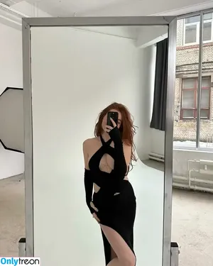  nude photo #0003