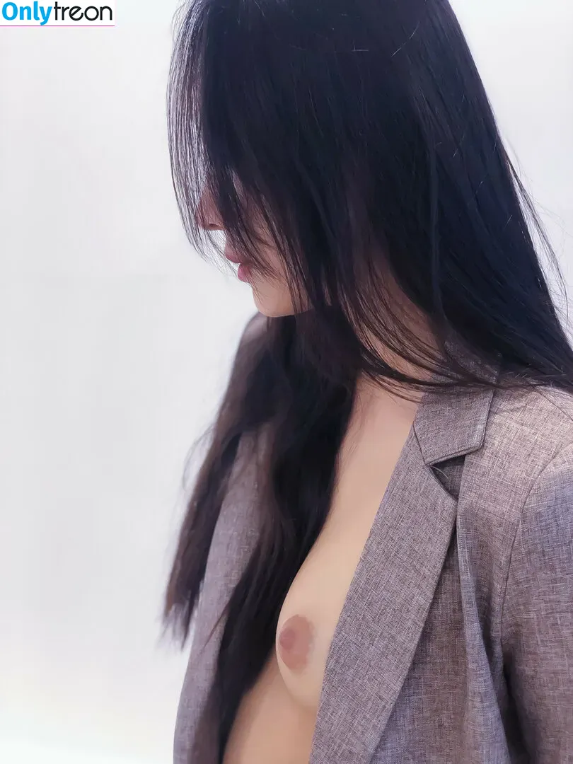 Qinweiyingjie nude photo #0174 (qinweiyingjie_)