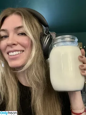 QTCinderella фото голая #0699