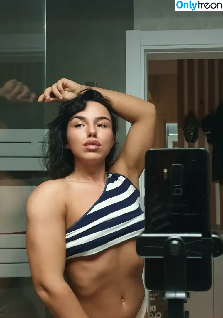 quadsqueeen nude photo #0104 (mad.ri9)