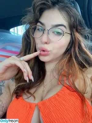 Queen Carmen / thequeencarmen_ / worshipcarmen nude photo #0040