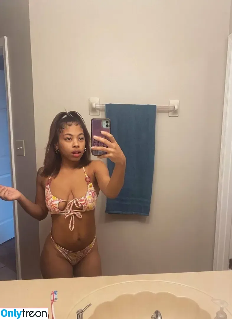 Queen.mya Tinymya nude photo #0004 (queen.mya____ / tinymya)