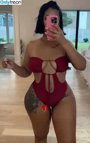 Queen Naija / queennaija nude photo #0033