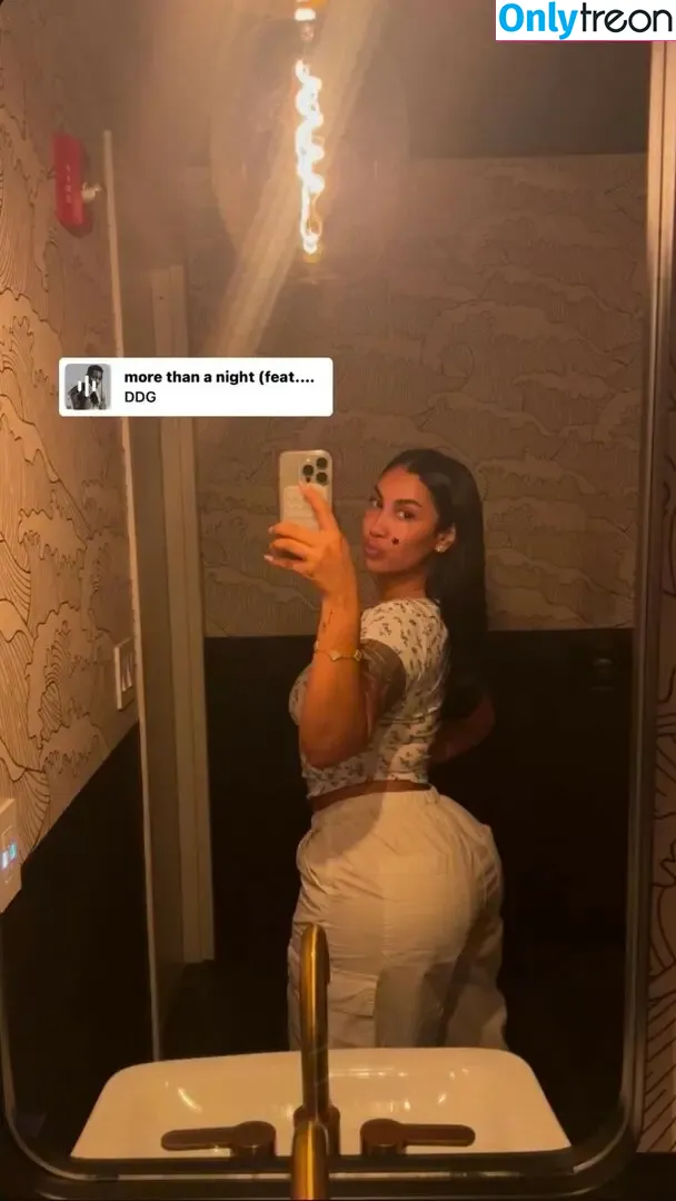 Queen Naija nude photo #0050 (queennaija)