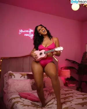 Queen Najia / queennaija nude photo #0088