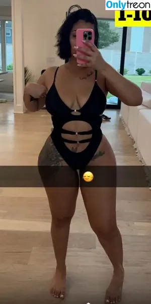 Queen Najia / queennaija nude photo #0136