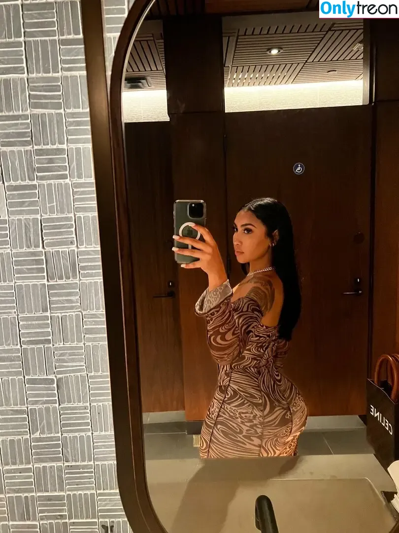 Queen Najia nude photo #0160 (queennaija)