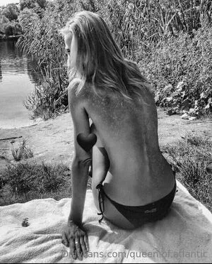 queen.of.atlantic / queen_atlantic nude photo #0014