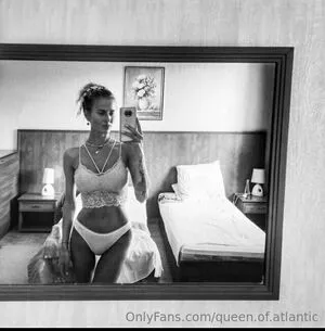 queen.of.atlantic / queen_atlantic nude photo #0015