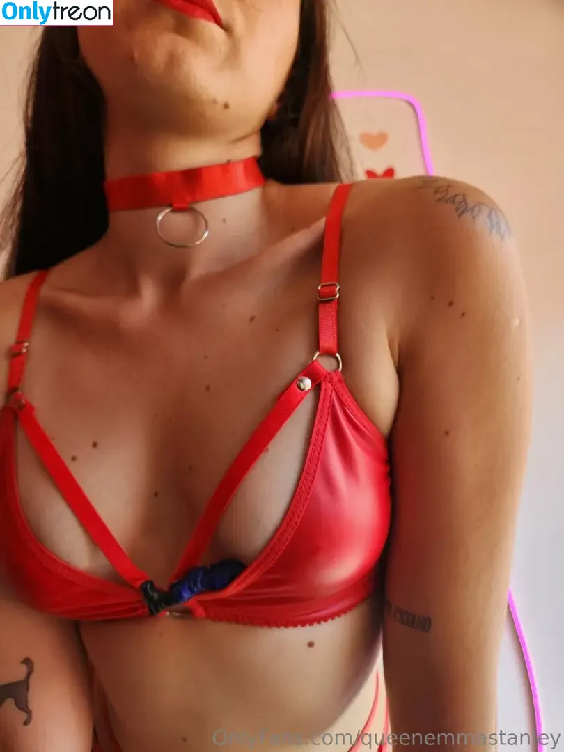 queenemmastanley nude photo #0028 (_queenempress)