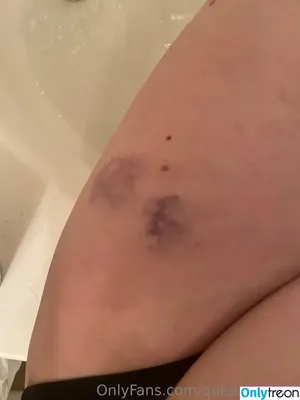 queenhails22 / queenhailey26 nude photo #0013