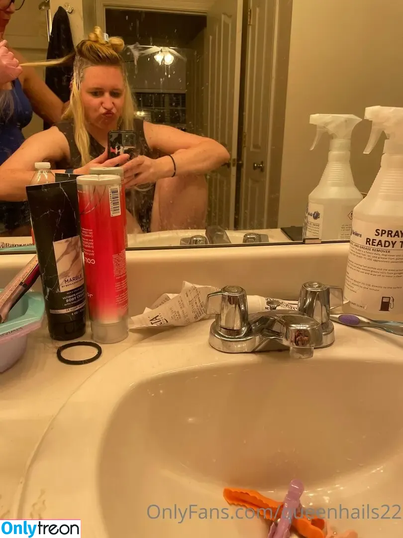queenhails22 nude photo #0005 (queenhailey26)