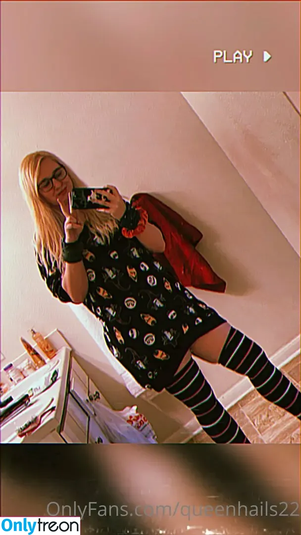 queenhails22 nude photo #0006 (queenhailey26)