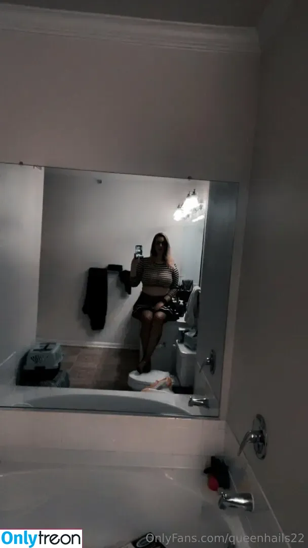 queenhails22 nude photo #0040 (queenhailey26)