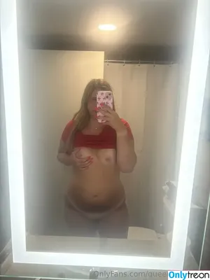 queenn_jordynn / queenn.jordynn nude photo #0024