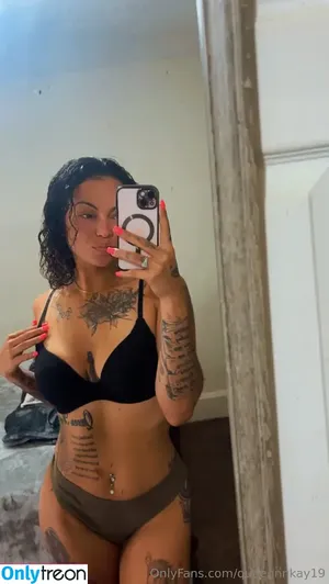queennnkay19 / queennnkay nude photo #0010