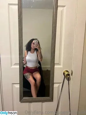 queennnkay19 / queennnkay nude photo #0049