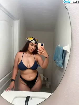 Queenouid / mscaridadlee nude photo #0001
