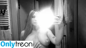 Queentesencja / _qqueentesencjaa_ / thebestqueen nude photo #0009