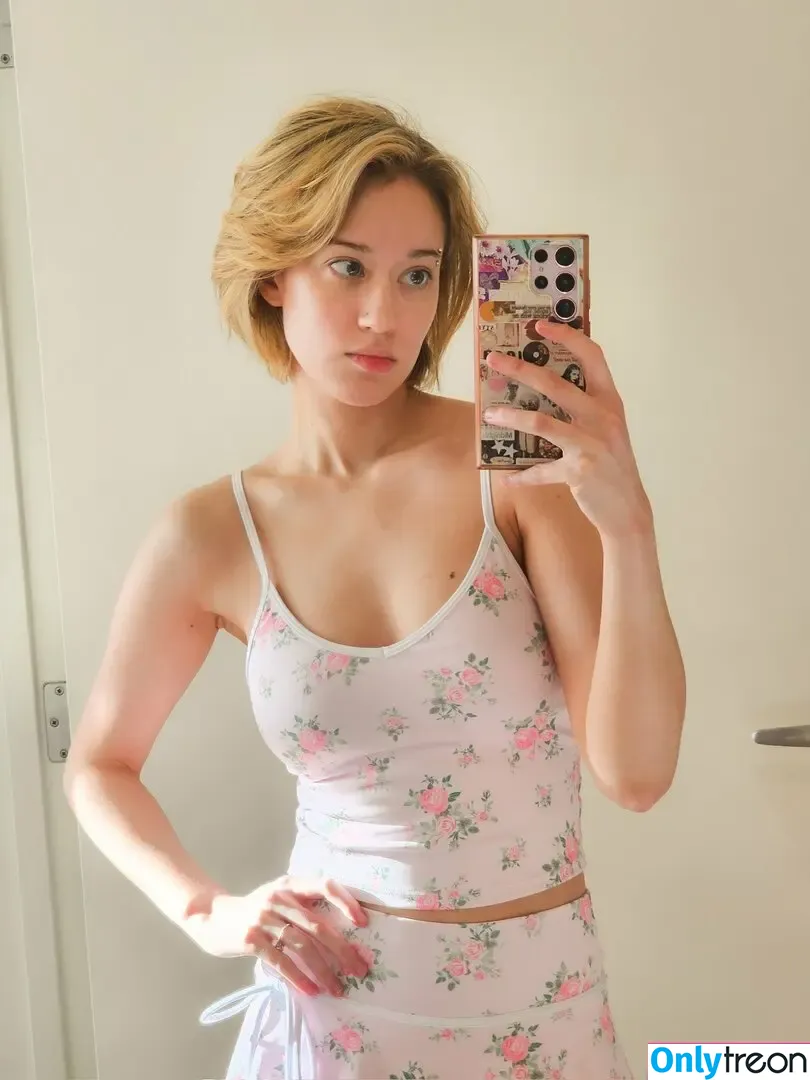 QueenTofu nude photo #0469 (babytofu / tofu_games)