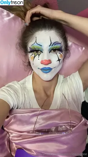 queerclownzfree / queer.clownz nude photo #0001