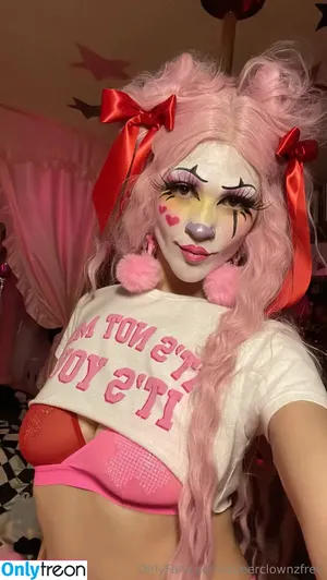 queerclownzfree / queer.clownz nude photo #0005