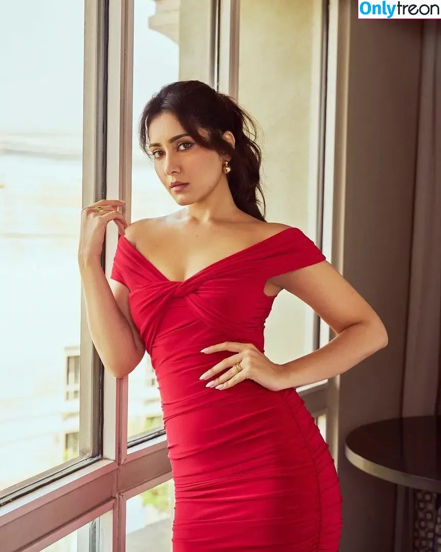 Raashii Khanna nude photo #0014 (raashiikhanna)