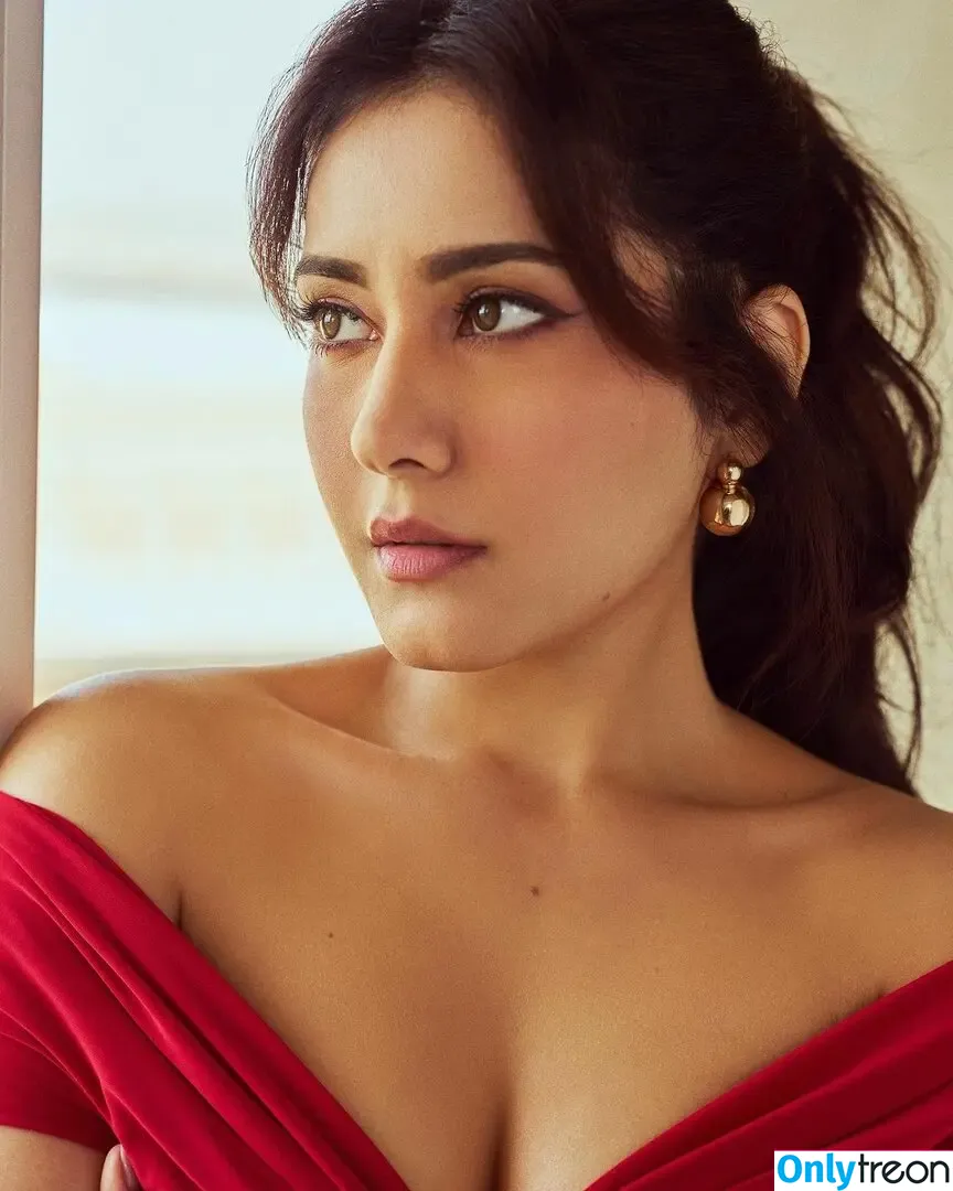 Raashii Khanna nude photo #0019 (raashiikhanna)