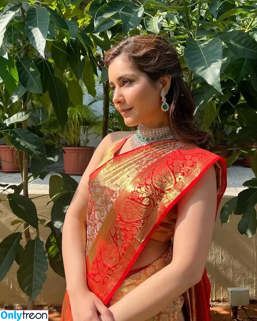Raashii Khanna nude photo #0029 (raashiikhanna)